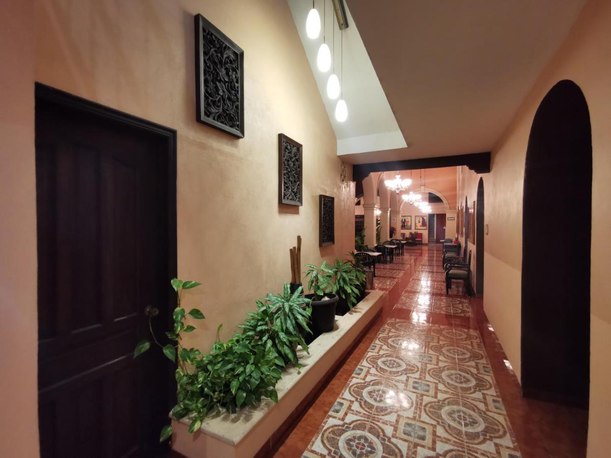 Hotel Doralba Inn Мерида Экстерьер фото